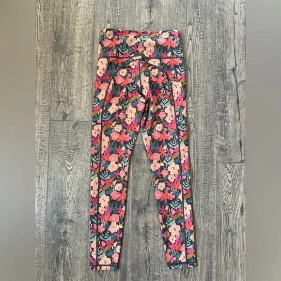 Maven Thread Inspire Pocket Leggings - Picture 2 of 4